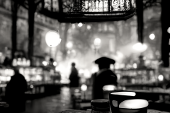 derniere tasse de cafe a Paris avant le depart
